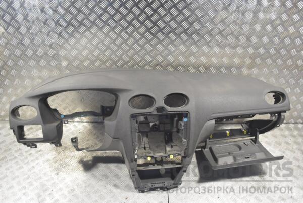 Торпедо под Airbag Ford Focus (II) 2004-2011 4M51A04320AAW 252104 - 2