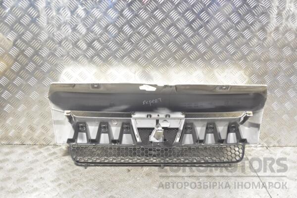 Решітка радіатора 04- Peugeot Expert 1995-2007 1493130077 252162 - 2
