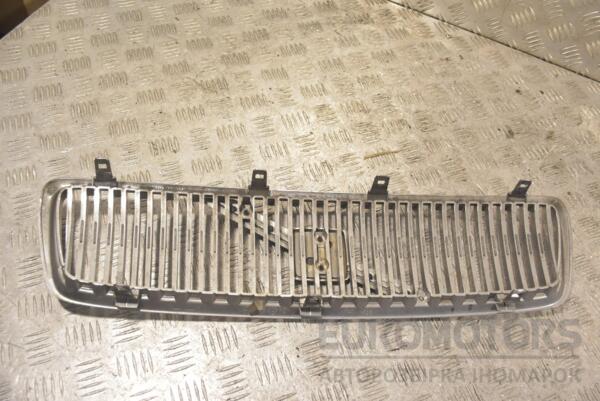 Решетка радиатора Volvo V70 2001-2006 8659875 252255 - 2