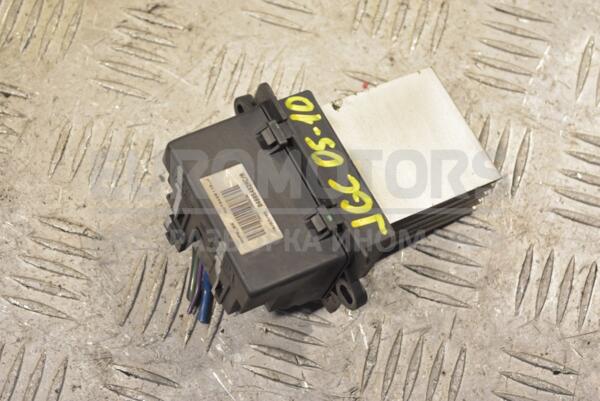 Резистор печки Jeep Grand Cherokee 2005-2010 04885482AC 253890