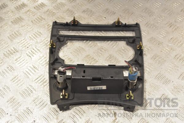 Консоль центральна в торпедо Jeep Grand Cherokee 2005-2010 X35008103 254147 - 2