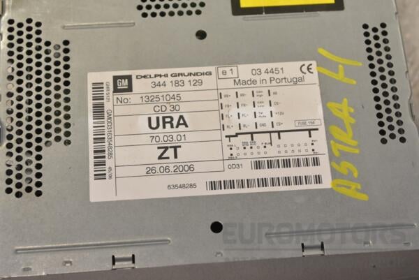 Магнітола штатна Opel Astra (H) 2004-2010 13251045 255164 - 3