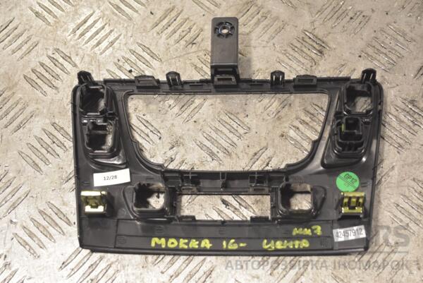 Накладка торпедо центральна нижня 16- Opel Mokka 2012 42457912 257868 - 2