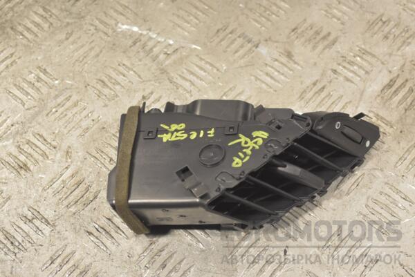 Дефлектор повітряний центральний правий Ford Fiesta 2008 8A61A018B08AEW 258419 - 2