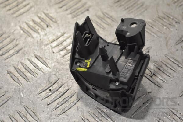 Кнопки руля правые (дефект) Toyota Corolla Verso 2004-2009 260570 - 2