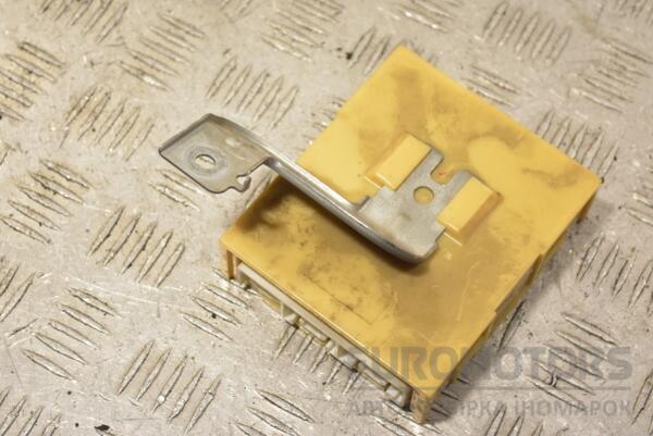 Блок електронний Toyota Avensis Verso 2001-2009 8865044210 260607 - 2