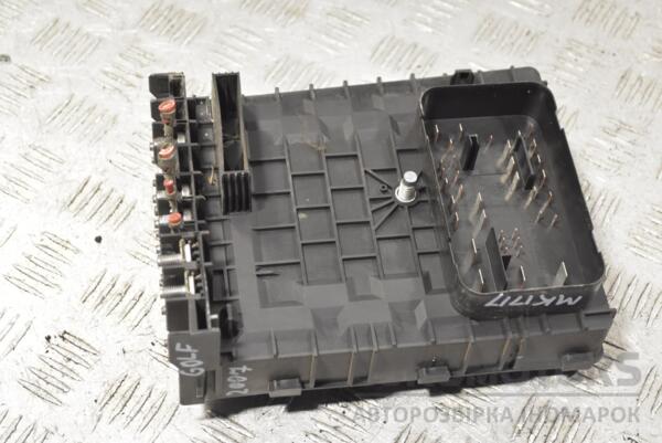 Блок предохранителей VW Golf (V) 2003-2008 1K0937125A 260711 - 2