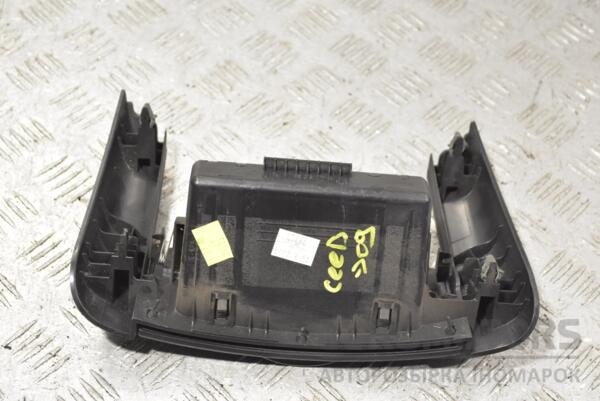 Бардачок центральный -09 Kia Ceed 2007-2012 847701H000 261599 - 2