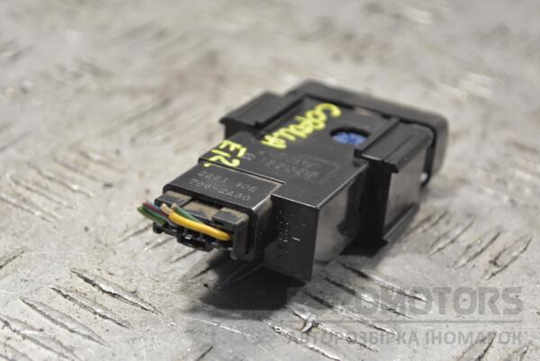 Кнопка включення кондиціонера Toyota Corolla (E12) 2001-2006 261805 - 2
