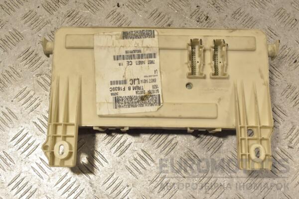 Блок запобіжників Ford Focus (II) 2004-2011 7M5T14A073CE 261962 - 2