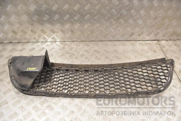 Решетка в бампер центральная Renault Logan 2005-2014 8200604721 265243 - 2