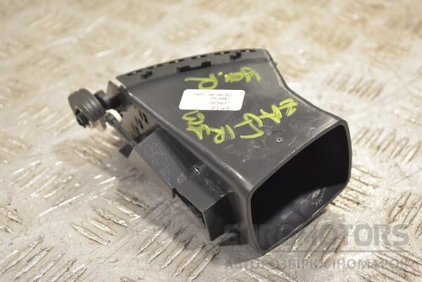 Дефлектор воздушный центральный правый Opel Zafira (B) 2005-2011 13144402 265614 - 2