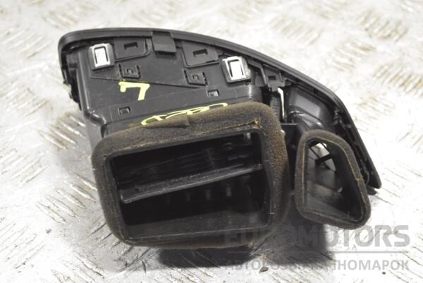 Дефлектор воздушный левый Kia Ceed 2007-2012 974801H000 265684 - 2