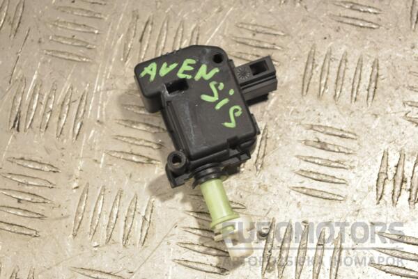 Привід відкриття лючка паливного бака Toyota Avensis (III) 2009 7703005030 270858 - 2