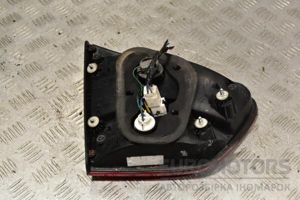 Фонарь правый внутренний Kia Carens 2013 92404A4010 271883 - 2