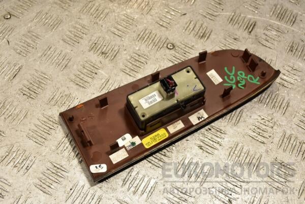 Кнопка склопідіймача передні праві Jeep Grand Cherokee 2005-2010 04602786AA 272355 - 2