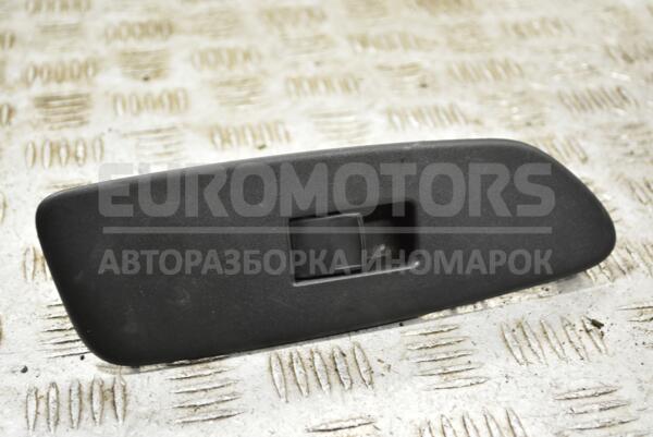 Кнопка стеклоподъемника передняя правая Toyota Auris (E15) 2006-2012 272587 euromotors.com.ua