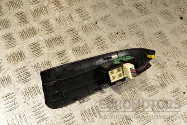 Кнопка стеклоподъемника задняя правая Toyota Rav 4 2006-2013 272617 - 2