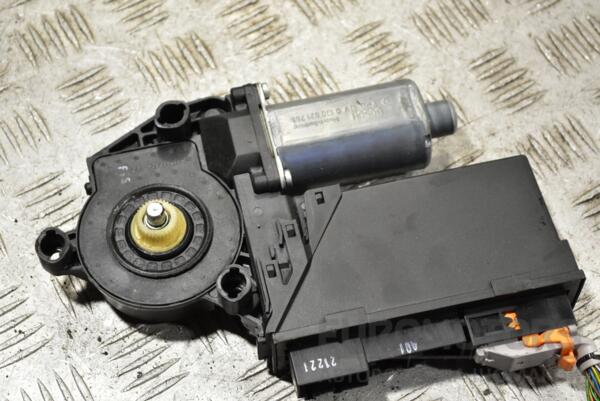 Моторчик стеклоподъемника передний левый Seat Exeo 2009-2013 8E1959801G 272717 - 2