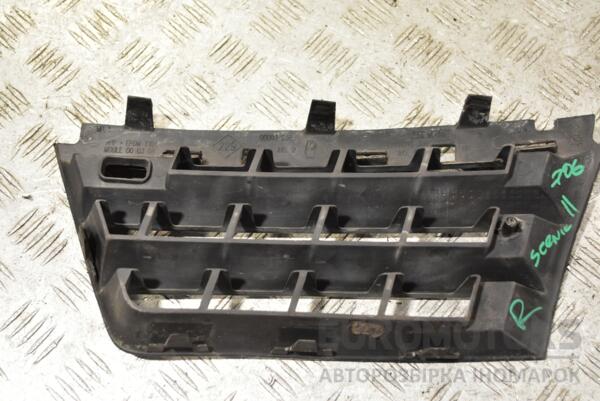 Решітка радіатора права -06 (дефект) Renault Scenic (II) 2003-2009 8200140330 273562 - 2