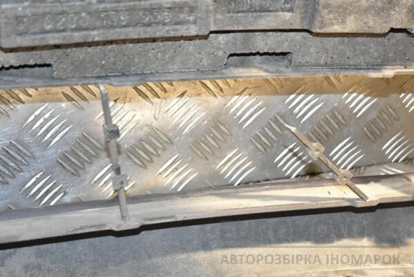 Бампер передний -06 (дефект) Renault Scenic (II) 2003-2009 8200139528 273565 - 5