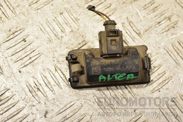 Плафон подсветки номера Seat Altea 2004-2015 5P0943021 273705 - 2