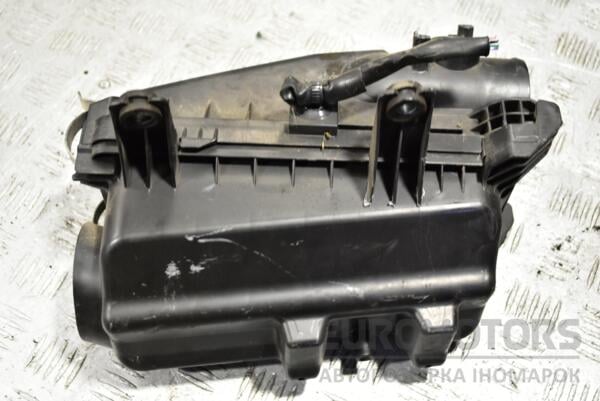 Корпус воздушного фильтра Toyota Yaris 1.33 16V 2011 1770047151 275030 - 2
