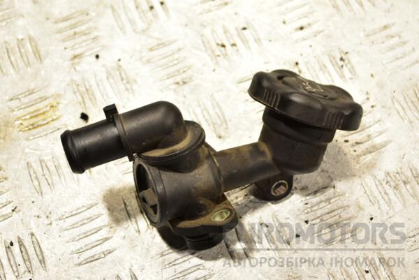 Маслозаливная горловина Opel Corsa 1.3cdti (E) 2014 55572447 275417 - 2