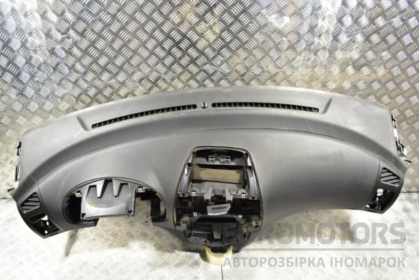 Торпедо под Airbag (дефект) Hyundai i30 2007-2012 847202R000 278172 - 2