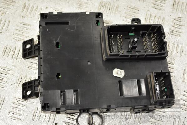 Блок предохранителей Kia Carnival 2006-2014 919544D270 284989 - 2