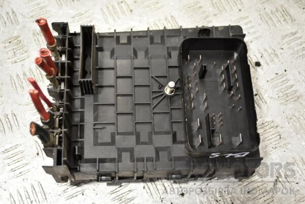 Блок запобіжників VW Golf (V) 2003-2008 1K0937125A 285131 - 2