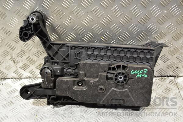 Подставка аккумулятора 15- VW Golf (VII) 2012-2020 5Q0915321H 285526 - 2