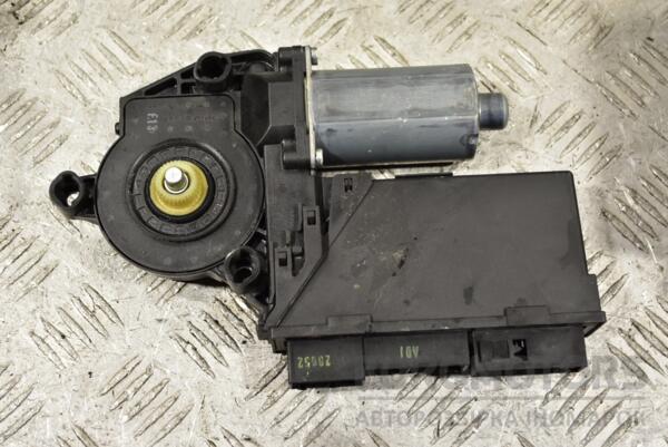 Моторчик стеклоподъемника передний левый Audi A4 (B7) 2004-2007 8E1959801G 286693 - 2