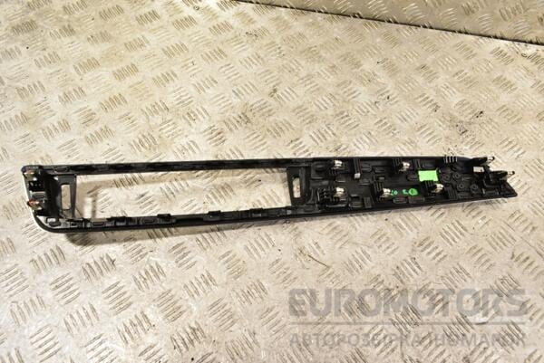 Накладка торпедо права 16- BMW 1 (F20) 2010 9396300 287714 - 2