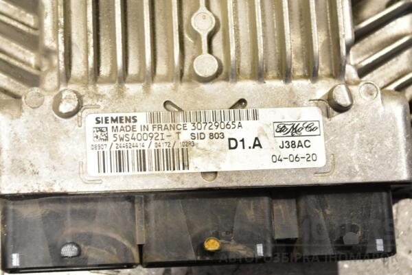 Блок керування двигуном Volvo V50 2.0td 2004-2012 30729065 288335 - 2