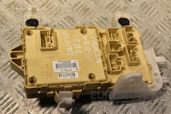 Блок запобіжників Toyota Corolla Verso 2004-2009 892210F010 290065 - 2