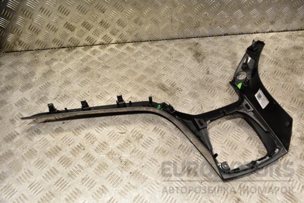 Накладка торпедо центральна Ford Kuga 2012-2019 AM51R045H93A 290253 - 2