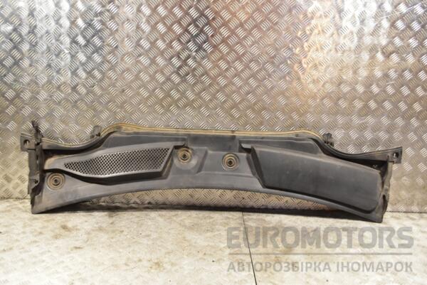 Накладка под лобовое стекло (жабо) Mercedes A-class (W176) 2012-2018 A1768300013 290421 - 2