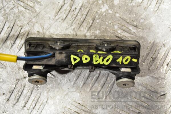 Кнопка открывания крышки багажника наружная Fiat Doblo 2010 291222 - 2