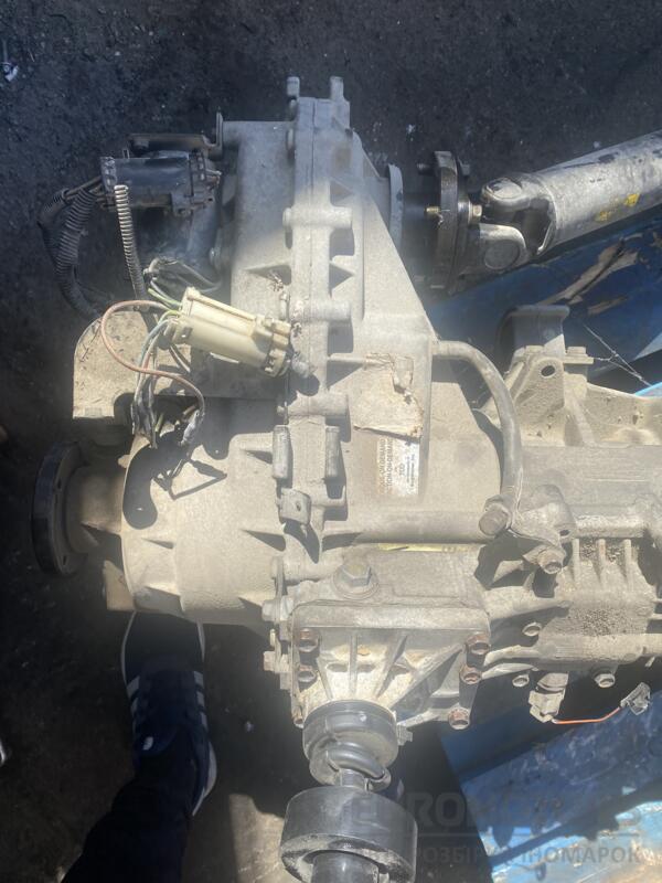 Роздавальна коробка МКПП Kia Sorento 2.5crdi 2002-2009 473003C200 BF-548 - 2
