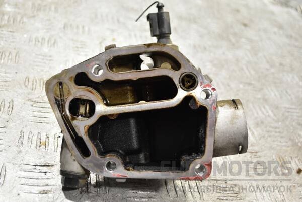 Кронштейн масляного фильтра VW Golf 1.6 8V (V) 2003-2008 06A115417S 293810 - 2