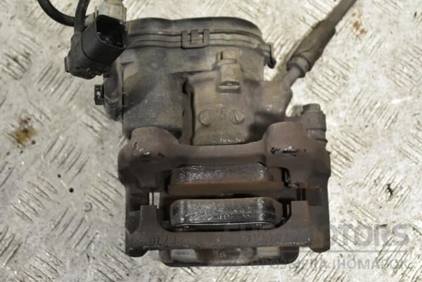 Супорт задній правий Mercedes GLA-Class (X156) 2013 A2464232498 299809 - 2