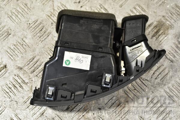 Дефлектор повітряний лівий Kia Ceed 2007-2012 974801H000 303251 - 2