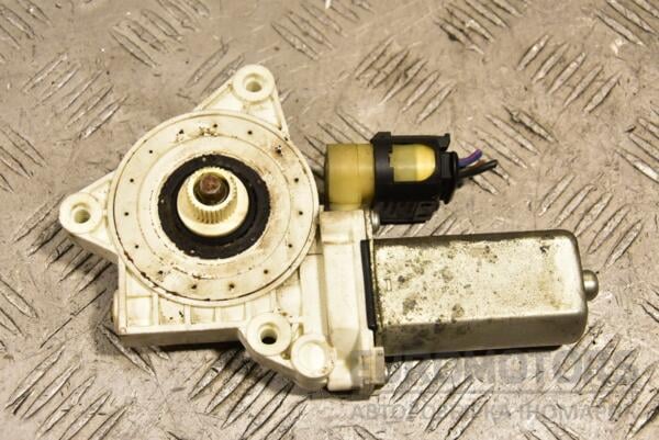 Моторчик склопідіймача передній правий BMW 1 (E81/E87) 2004-2011 6978846 303482 - 2
