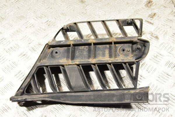 Решетка радиатора правая 04- Mitsubishi Outlander 2003-2006 MN175978 304517 - 2