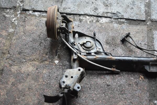 Балка задня в зборі під барабани з ABS Nissan Note (E11) 2005-2013 55501BC64A 311173 - 2