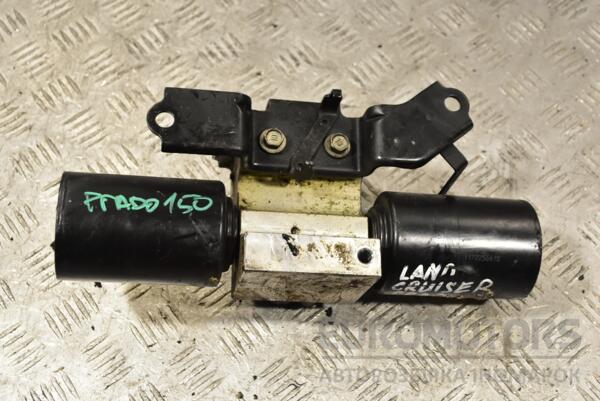 Блок клапанов системы кинетической стабилизации подвески Toyota Land Cruiser Prado (150) 2009 4886060030 312496 - 2