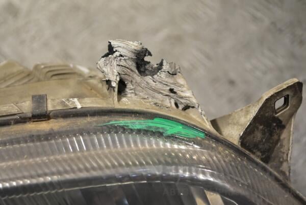 Фара правая 00- (дефект) Mercedes Sprinter (901/905) 1995-2006 317296 - 2