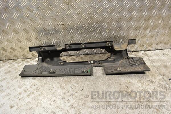 Пластик под фонарь правый 06- (распашонка) (дефект) Renault Trafic 2001-2014 265A60118R 317361 - 2