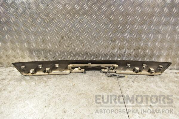 Панель подсветки номера -05 Subaru Forester 2002-2007 318634 - 2